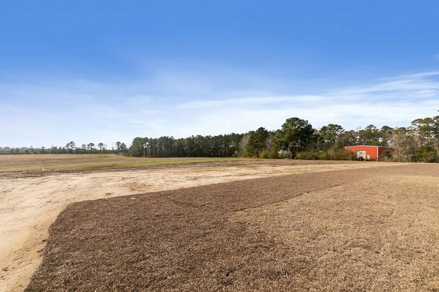 140 Oscar Godwin Road, Dothan, AL 36301