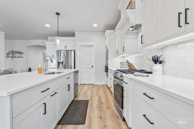 3827 W Viso St, Meridian, ID 83646