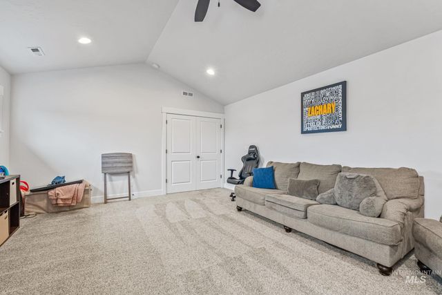 3827 W Viso St, Meridian, ID 83646