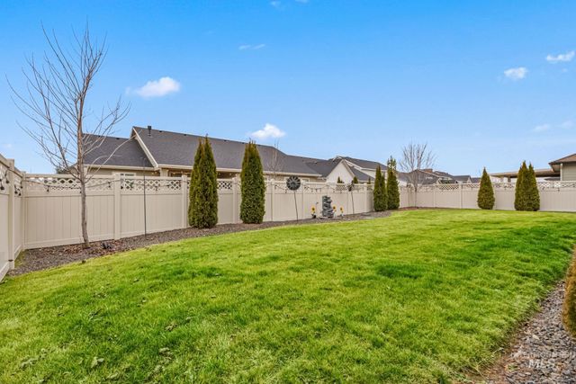 3827 W Viso St, Meridian, ID 83646