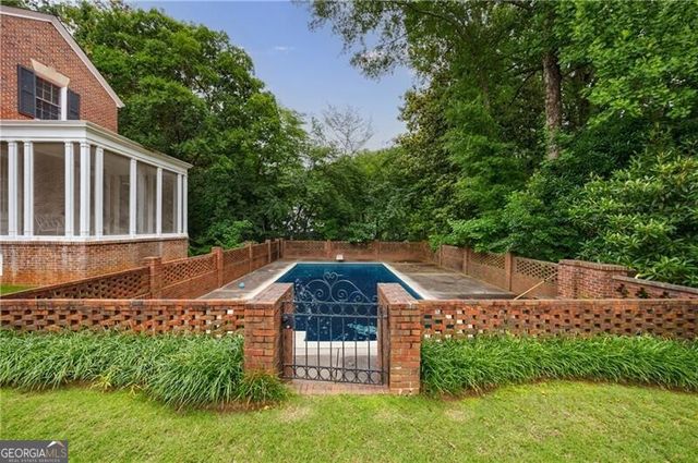 280 Blackland Road NW, Atlanta, GA 30342