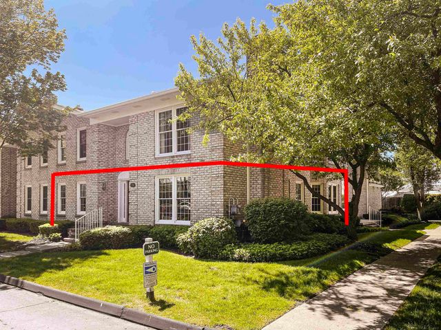 174 Windwood Pointe Street, St Clair Shores, MI 48080