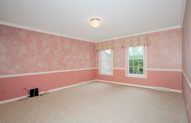 174 Windwood Pointe Street, St Clair Shores, MI 48080