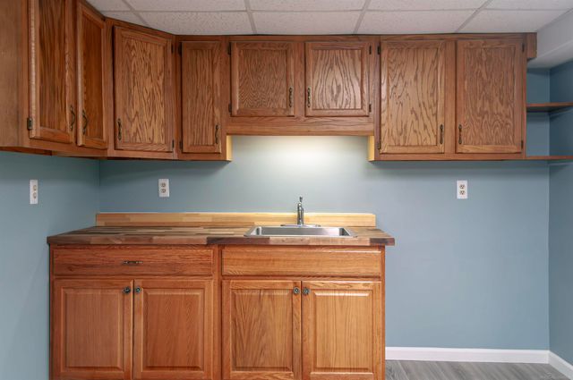 174 Windwood Pointe Street, St Clair Shores, MI 48080