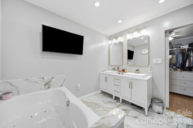 1636 Carolina Circle, Gastonia, NC 28054