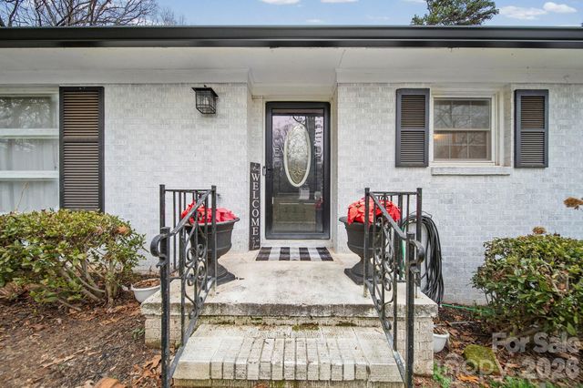 1636 Carolina Circle, Gastonia, NC 28054