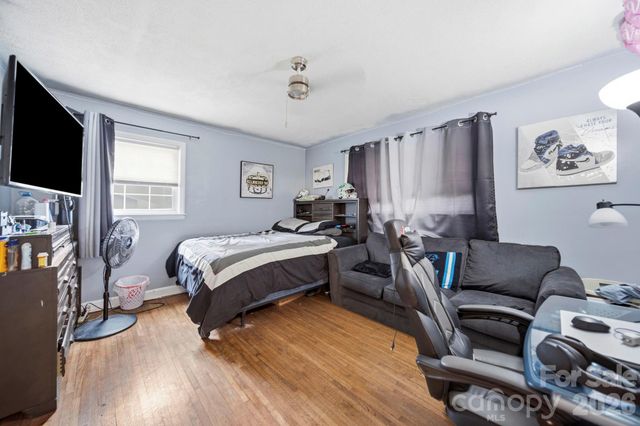 1636 Carolina Circle, Gastonia, NC 28054