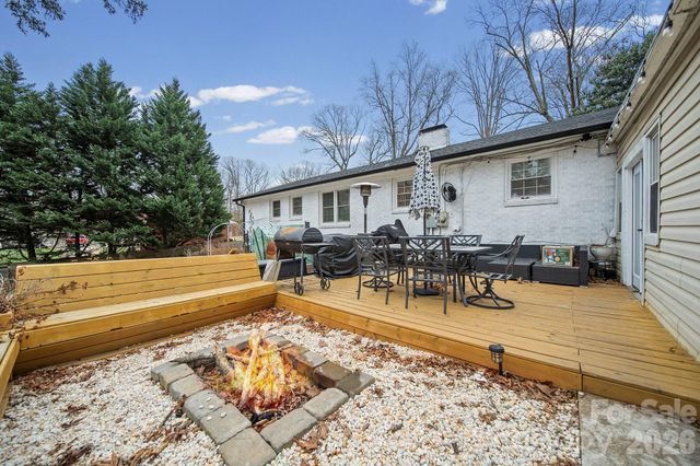 1636 Carolina Circle, Gastonia, NC 28054