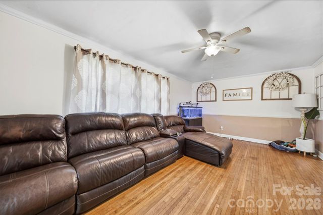 1636 Carolina Circle, Gastonia, NC 28054