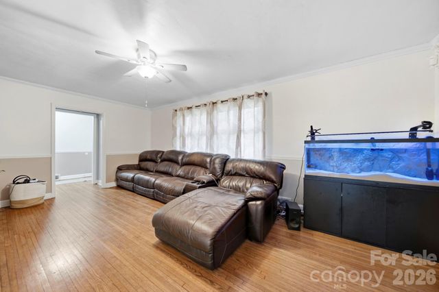 1636 Carolina Circle, Gastonia, NC 28054