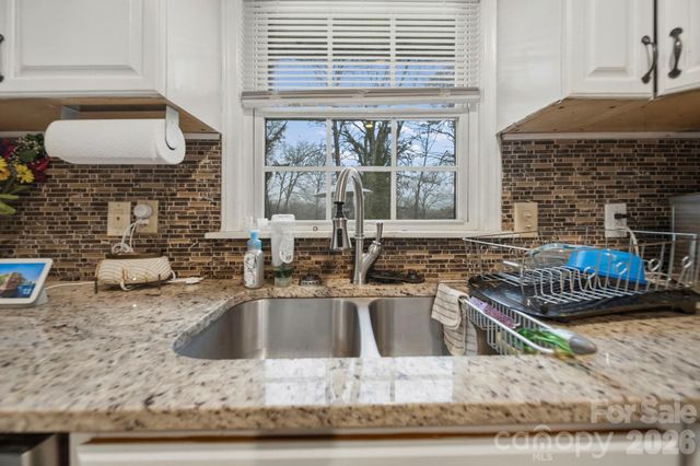 1636 Carolina Circle, Gastonia, NC 28054