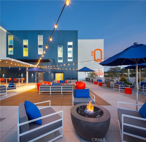 6200 Variel Avenue 528, Woodland Hills, CA 91367