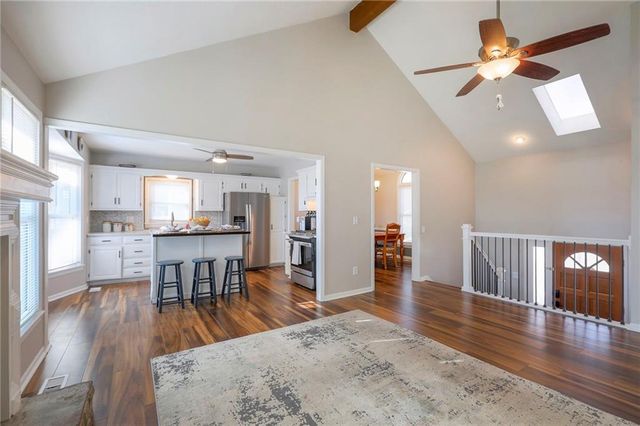 113 SE Bristol Drive, Lee's Summit, MO 64063