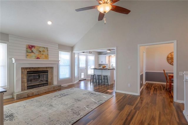 113 SE Bristol Drive, Lee's Summit, MO 64063