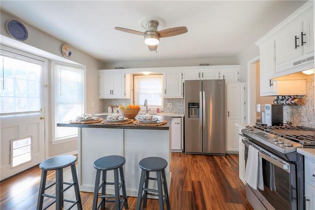 113 SE Bristol Drive, Lee's Summit, MO 64063