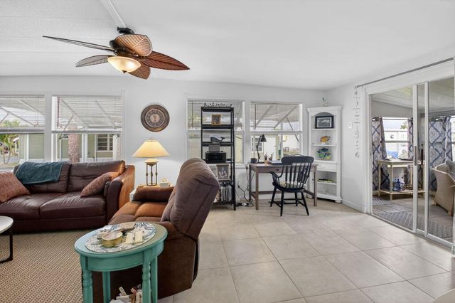 9020 Fomento Bay, Boynton Beach, FL 33436