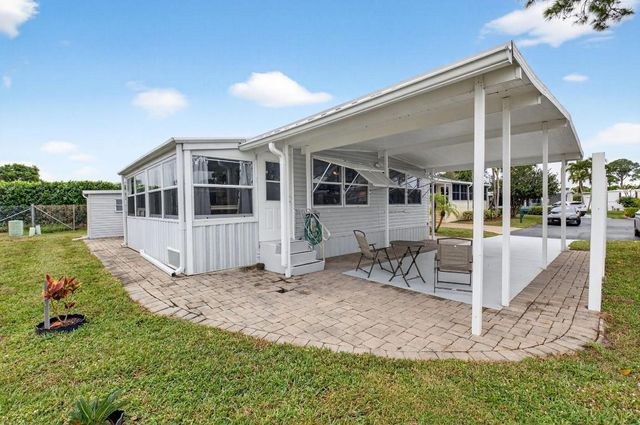 9020 Fomento Bay, Boynton Beach, FL 33436