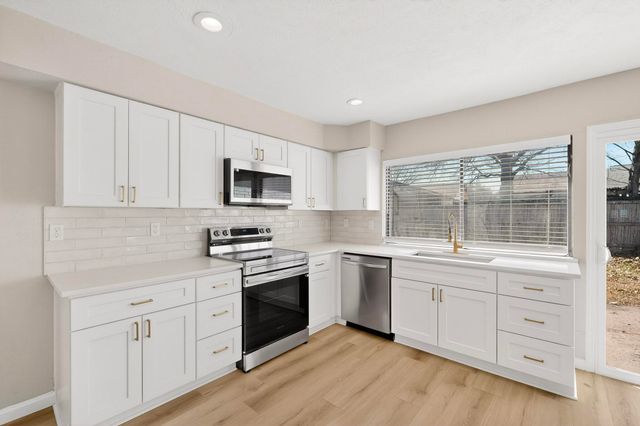 816 Cross Bend Road, Plano, TX 75023