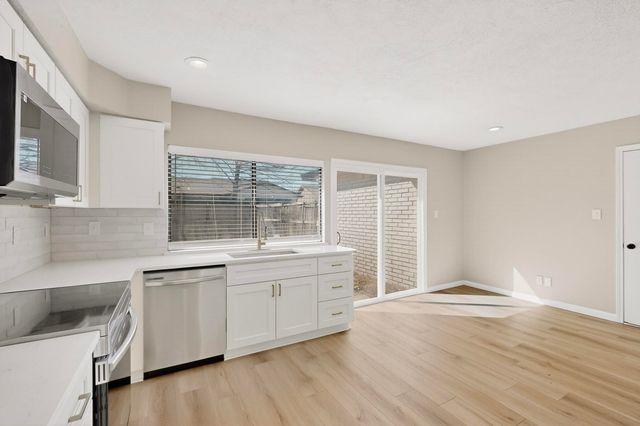 816 Cross Bend Road, Plano, TX 75023