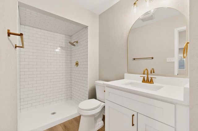 816 Cross Bend Road, Plano, TX 75023