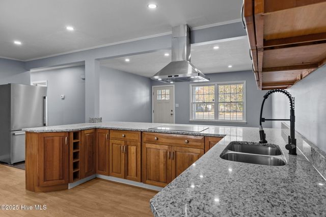 3819 Cumberland Road, Fayetteville, NC 28306