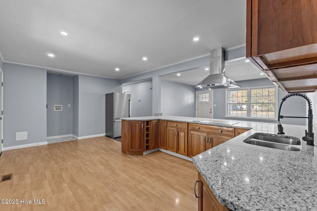 3819 Cumberland Road, Fayetteville, NC 28306