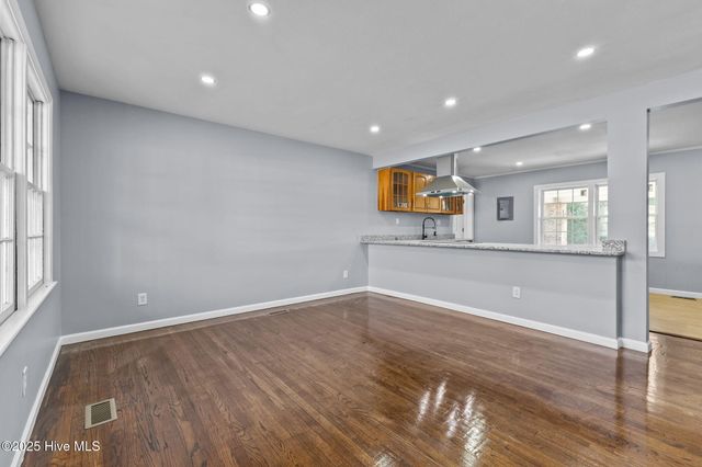 3819 Cumberland Road, Fayetteville, NC 28306