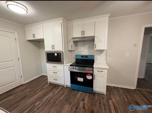 4021 NW Knollbrook Drive, Huntsville, AL 35810
