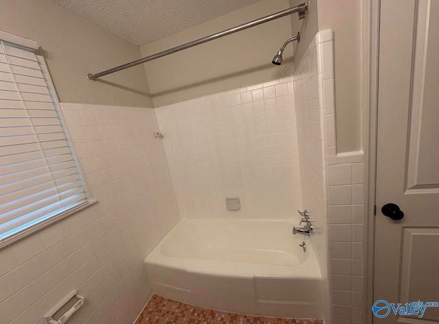 4021 NW Knollbrook Drive, Huntsville, AL 35810