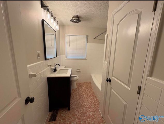4021 NW Knollbrook Drive, Huntsville, AL 35810