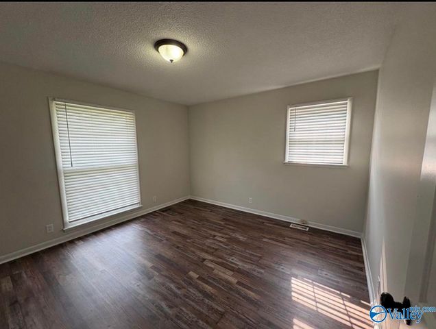 4021 NW Knollbrook Drive, Huntsville, AL 35810