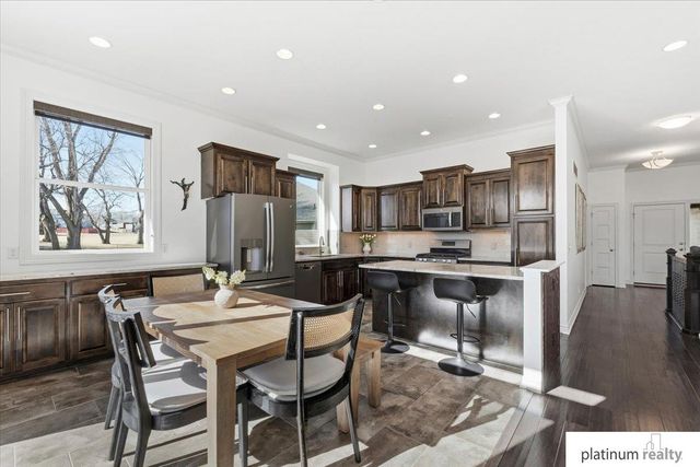 2823 Lakeside Drive, Plattsmouth, NE 68048