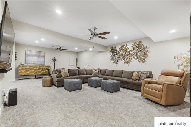 2823 Lakeside Drive, Plattsmouth, NE 68048