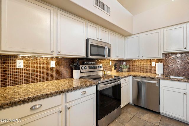 754 S Beck Avenue, Tempe, AZ 85281