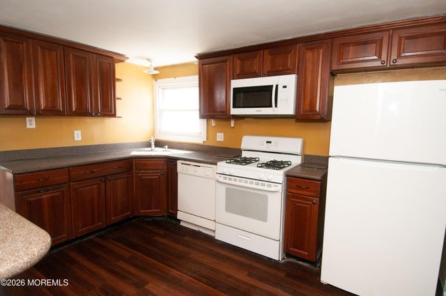 131 Veeder Lane, Bayville, NJ 08721