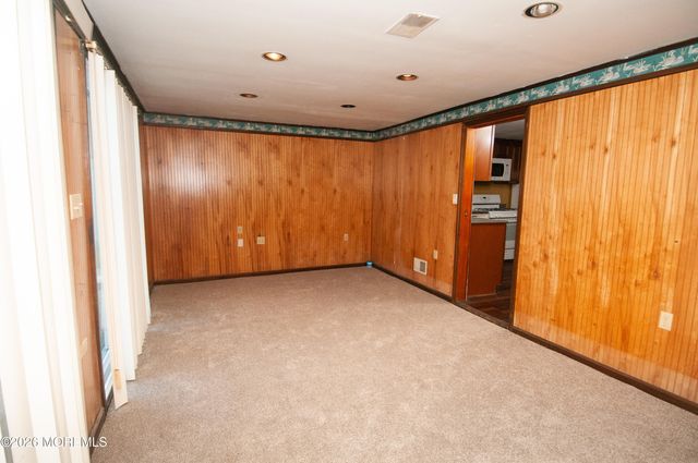 131 Veeder Lane, Bayville, NJ 08721