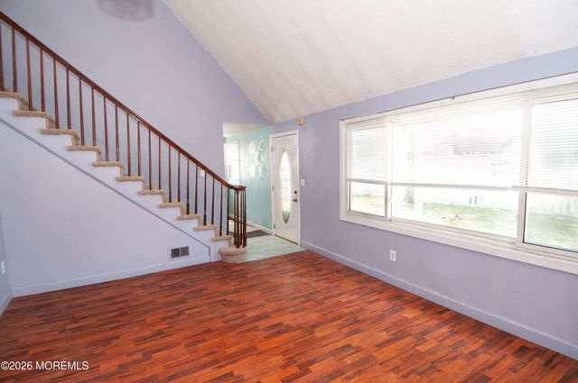 131 Veeder Lane, Bayville, NJ 08721