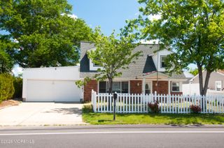 131 Veeder Lane, Bayville, NJ 08721