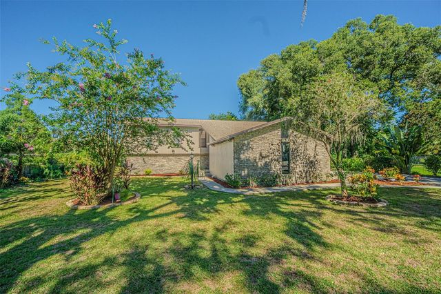 2903 OAK CREST DRIVE, Plant City, FL 33565