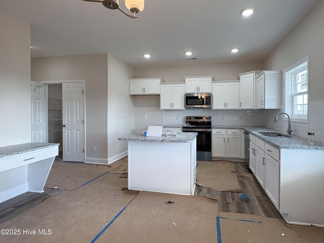 763 Aria Lane, Hubert, NC 28539