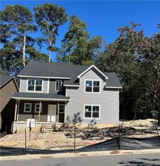 7000 Summerlin Drive, Fayetteville, NC 28306