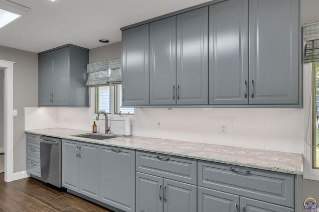 206 Tumbleweed Dr, Lawrence, KS 66049
