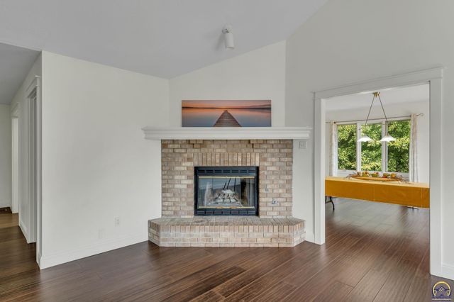 206 Tumbleweed Dr, Lawrence, KS 66049