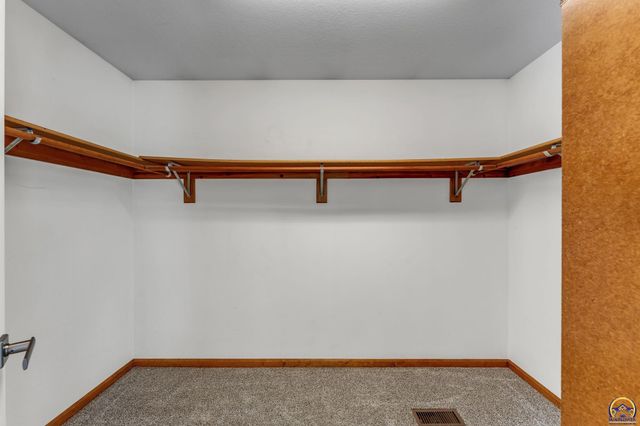 206 Tumbleweed Dr, Lawrence, KS 66049