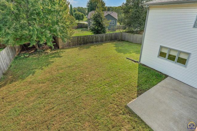 206 Tumbleweed Dr, Lawrence, KS 66049