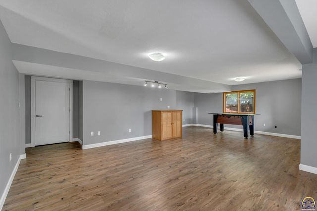 206 Tumbleweed Dr, Lawrence, KS 66049