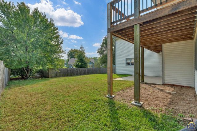 206 Tumbleweed Dr, Lawrence, KS 66049