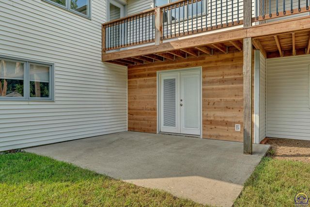 206 Tumbleweed Dr, Lawrence, KS 66049