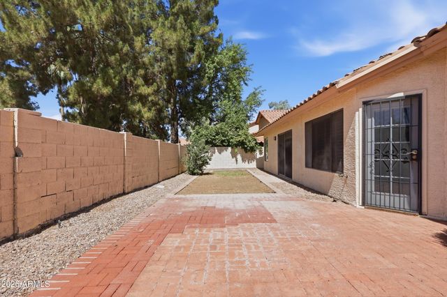 225 W VERA Lane, Tempe, AZ 85284