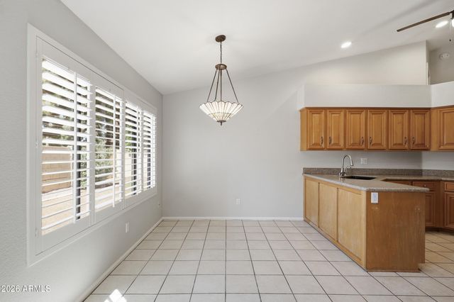 225 W VERA Lane, Tempe, AZ 85284